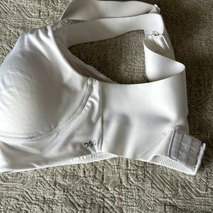 DSG white cross back adjustable sports bra
